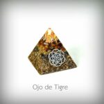 Pirámide Orgonita/Radionita Pequeña 5 cm Base