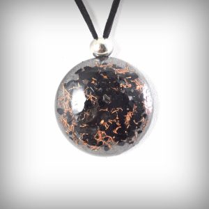 colgante elegante radionita con turmalina negra modelo c